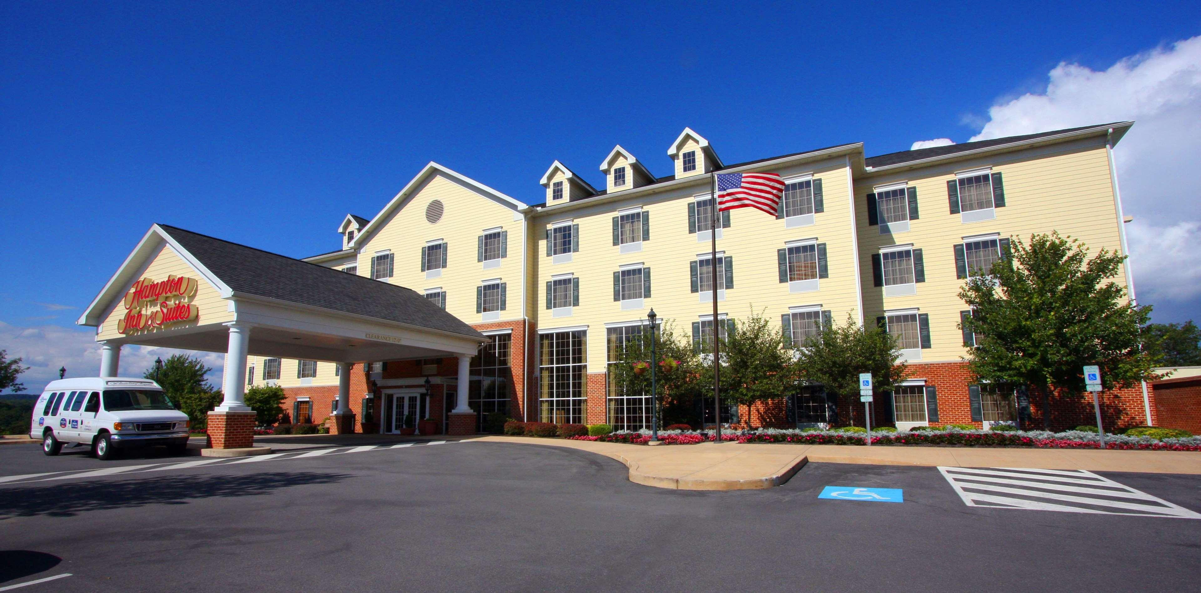 Hampton Inn & Suites State College At Williamsburg Square Zewnętrze zdjęcie