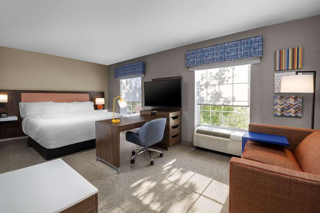 Hampton Inn & Suites State College At Williamsburg Square Pokój zdjęcie