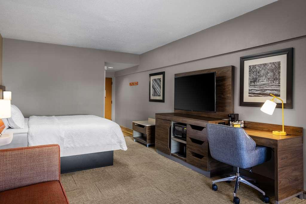 Hampton Inn & Suites State College At Williamsburg Square Pokój zdjęcie