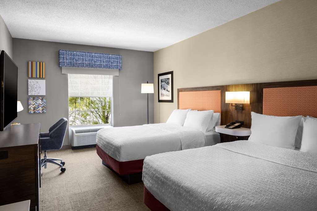 Hampton Inn & Suites State College At Williamsburg Square Pokój zdjęcie
