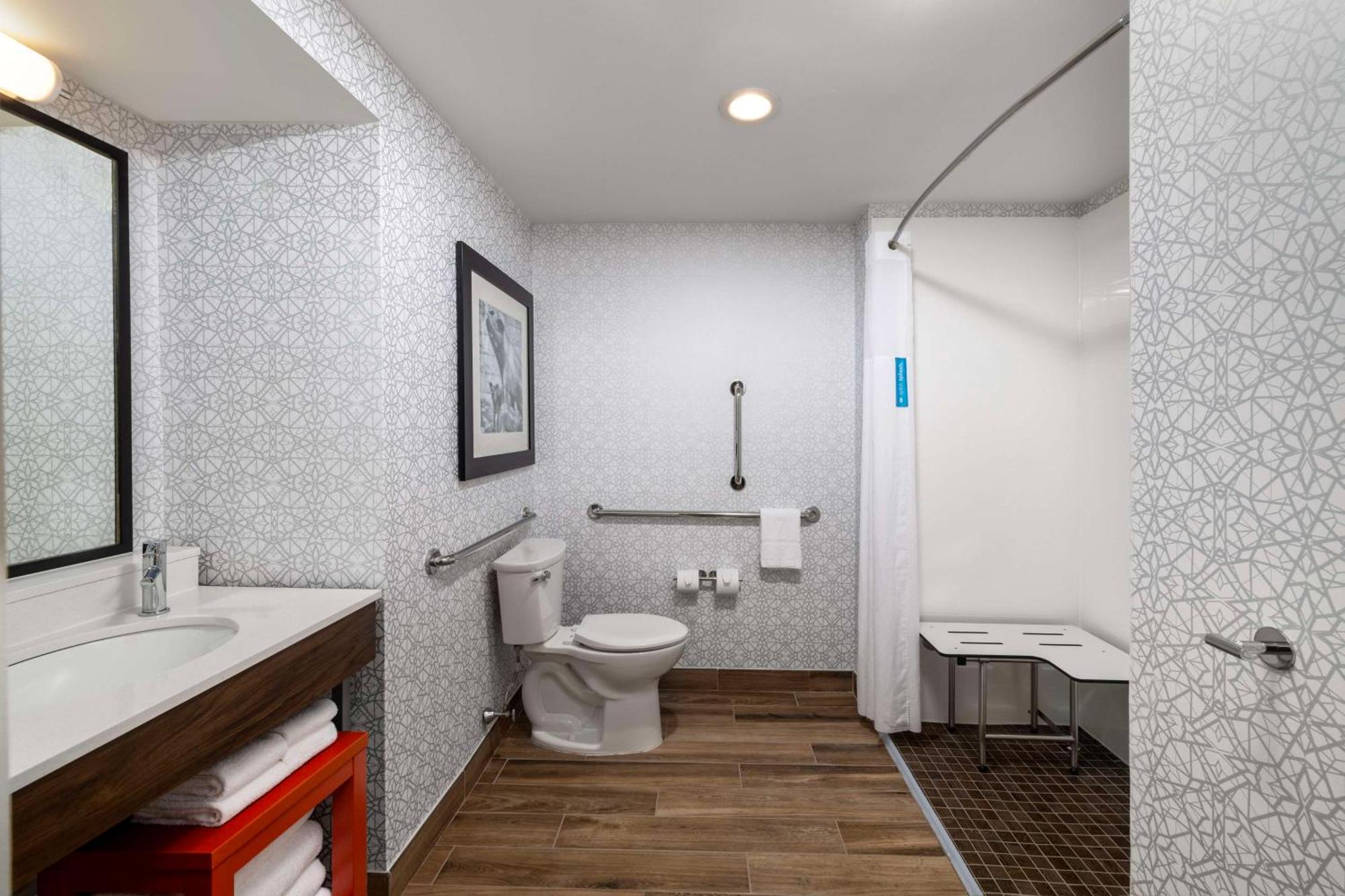 Hampton Inn & Suites State College At Williamsburg Square Zewnętrze zdjęcie