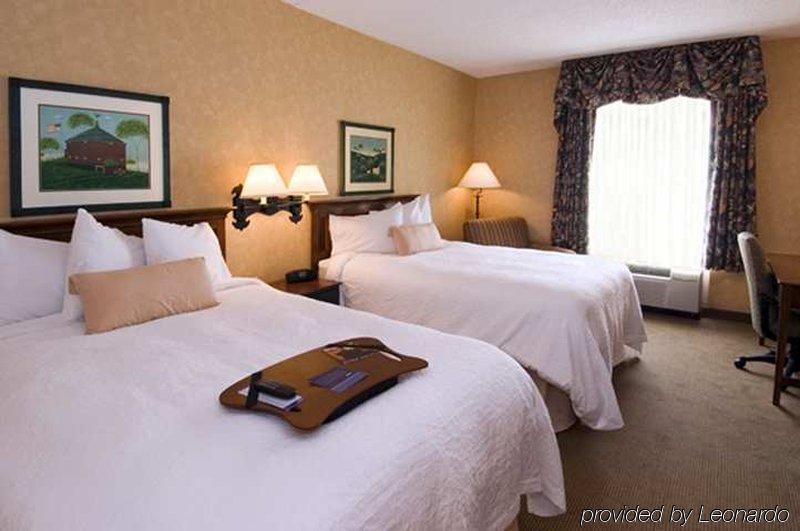 Hampton Inn & Suites State College At Williamsburg Square Pokój zdjęcie