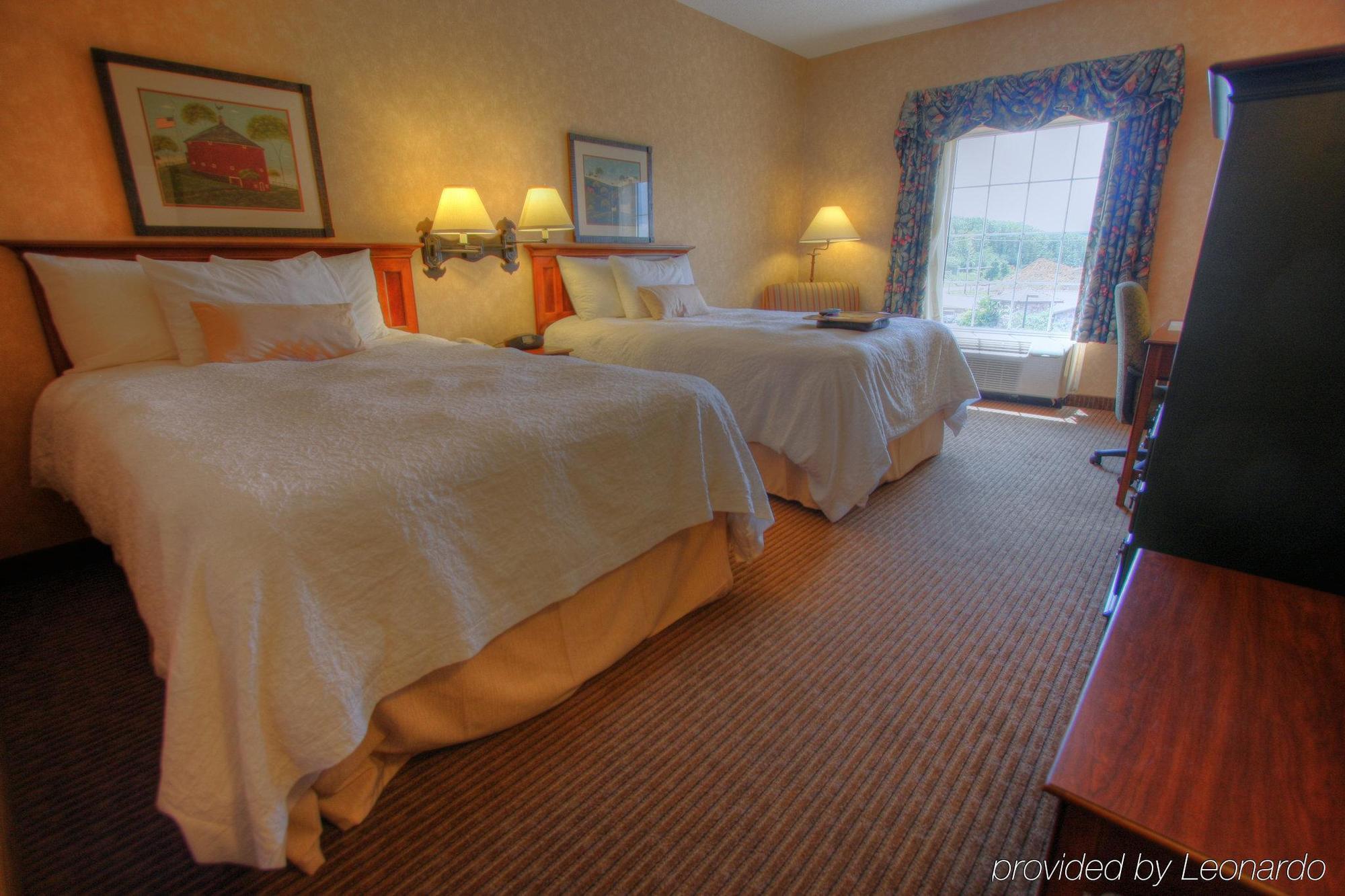 Hampton Inn & Suites State College At Williamsburg Square Pokój zdjęcie